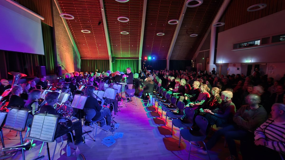 Fullsatt sal x 2 på Ekeberg!